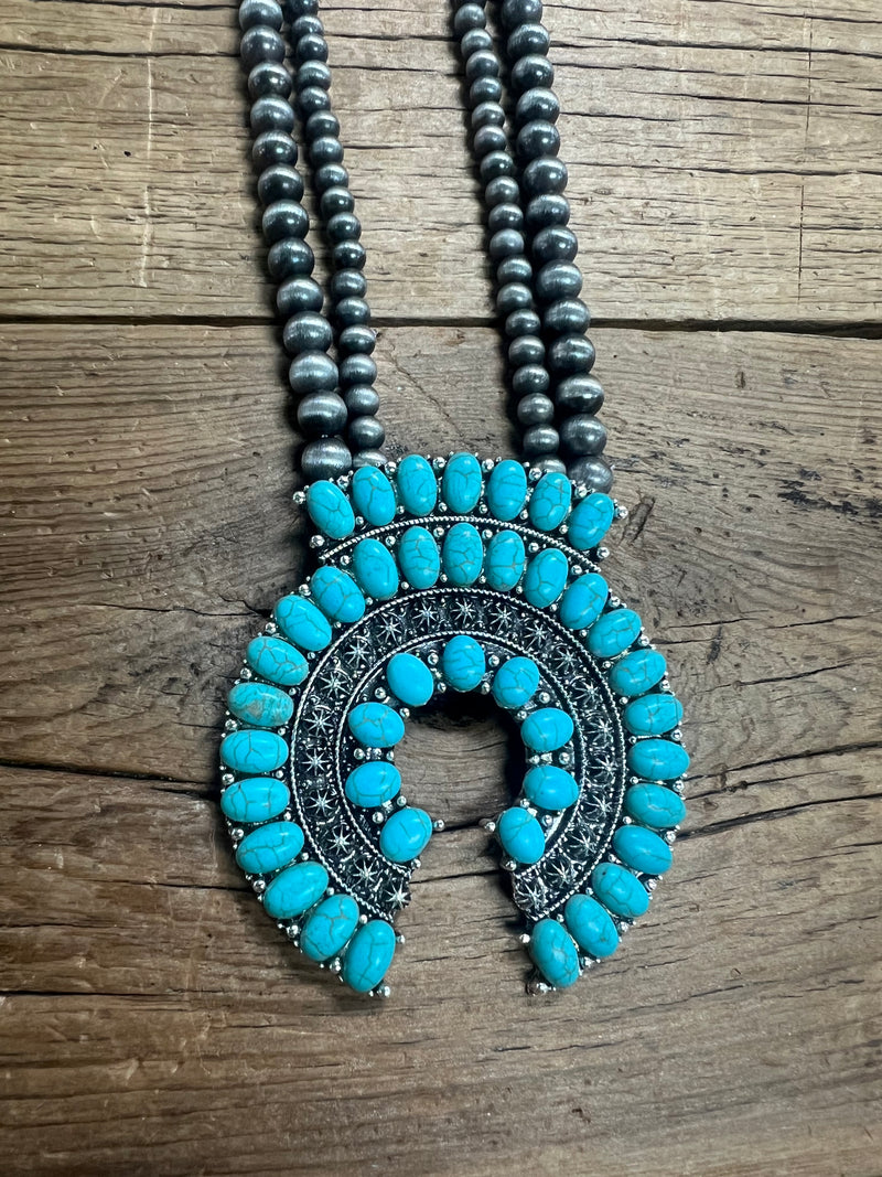 Layering Navajo Pearl Squash Necklace