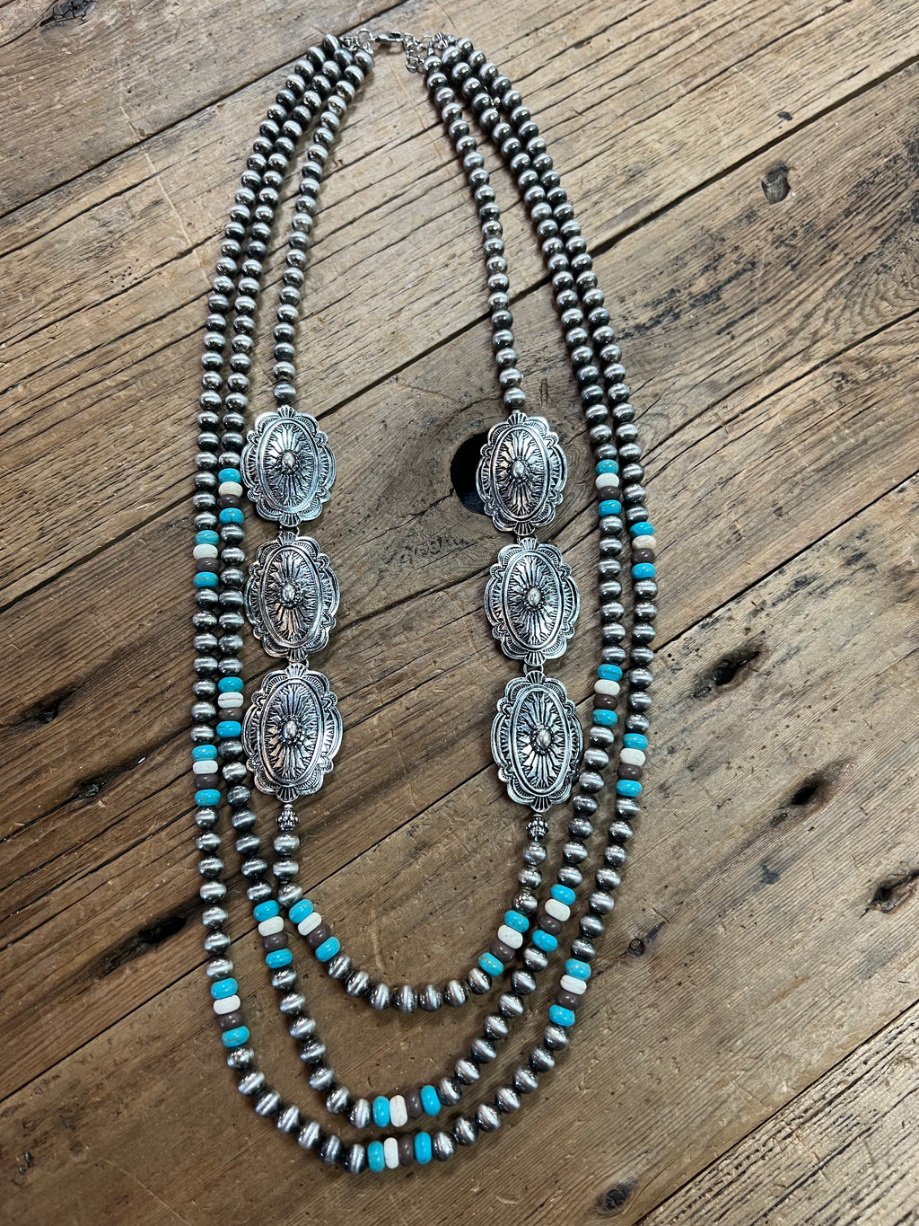 Concho Navajo Pearl Layering Necklace